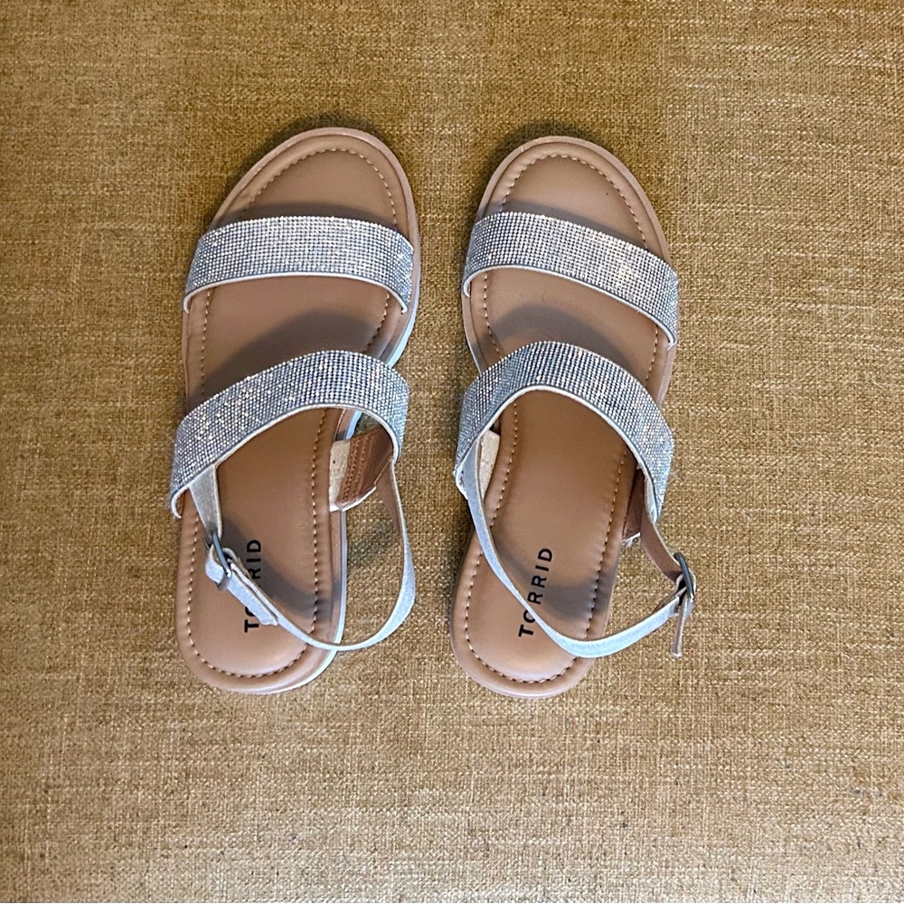 Torrid 9.5WW Silver Sandals